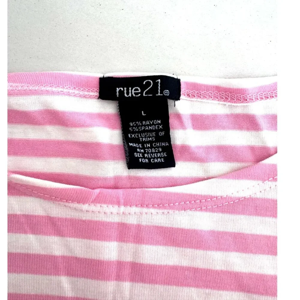 Rue 21 cropped t shirt pink stripes cherry summer casual beach vacation women L - Picture 3 of 5